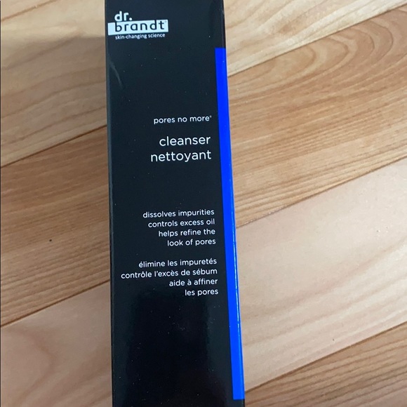 Dr Brandt pores no more cleanser - Picture 1 of 4
